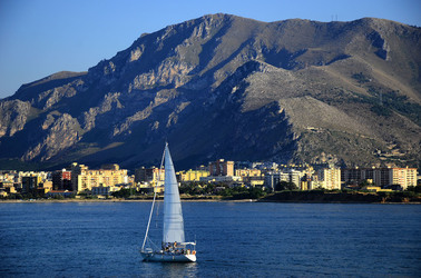 IL GOLFO E IL PORTO DI PALERMO. Fotografie di Giulio Azzarello &copy;2015 2016.