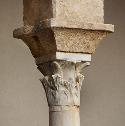 LOGGIATO arabo normanno allo Steri di Palermo. Fotografie di Giulio Azzarello &copy;2014.