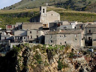 PALAZZO ADRIANO in provincia di Agrigento. Fotografie di Giulio Azzarello &copy;2014.