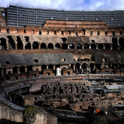 COLOSSEO Roma. Fotografie di Giulio Azzarello ©2020. COLOSSEO Roma. Fotografie di Giulio Azzarello ©2020.