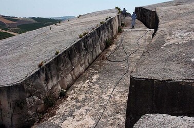 IL CRETTO DI BURRI a Gibellina in Sicilia. Fotografie di Giulio Azzarello &copy;2014.