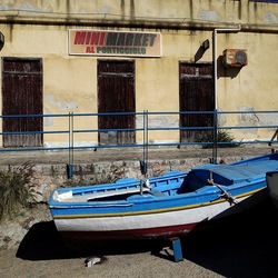 ISOLA. Fotografie di Giulio Azzarello &copy;2024.