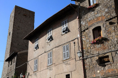 VITERBO e il suo centro storico. Fotografie di Giulio Azzarello &copy;2014.