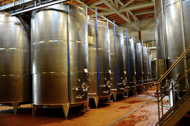 ACCIAI GRANDI per il vino. Fotografie di Giulio Azzarello &copy;2016.