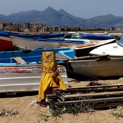 BARCHE. Fotografie di Giulio Azzarello &copy;2022.
