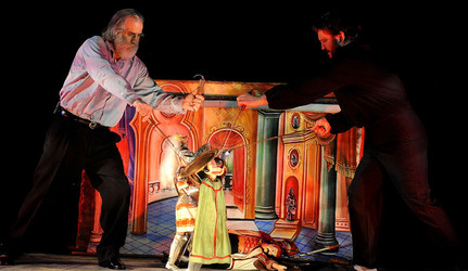 OPERA DEI PUPI di Mimmo Cuticchio in uno spettacolo natalizio a Palermo. Fotografie di Giulio Azzarello ©2014. OPERA DEI PUPI di Mimmo Cuticchio in uno spettacolo natalizio a Palermo. Fotografie di Giulio Azzarello ©2014.