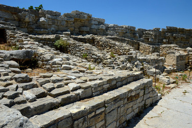 SEGESTA il sito archeologico il teatro greco e l acropoli. Panorami e particolari. Fotografie di Giulio Azzarello &copy;2014.