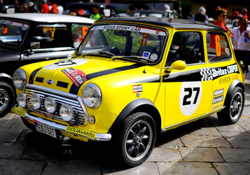 RADUNO di auto classiche MiniCooper. Fotografie di Giulio Azzarello &copy;2016.