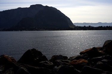 FEBBRAIO Fotografie di Giulio Azzarello &copy;2022.