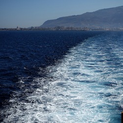 FAVIGNANA. Fotografie di Giulio Azzarello &copy;2022.