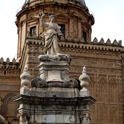 PALERMO. Fotografie di Giulio Azzarello ©2022. PALERMO. Fotografie di Giulio Azzarello ©2022.