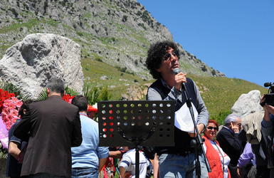 PORTELLA della Ginestra in Sicilia. Fotografie di Giulio Azzarello &copy;2014.