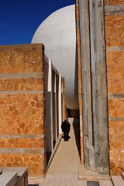LA CHIESA MADRE a Gibellina nel Belice in Sicilia. Fotografie di Giulio Azzarello &copy;2014.