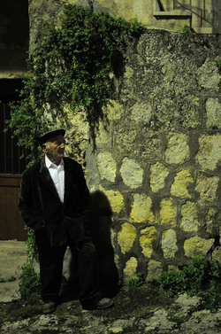 ANZIANI fotografie di Giulio Azzarello &copy;2014.