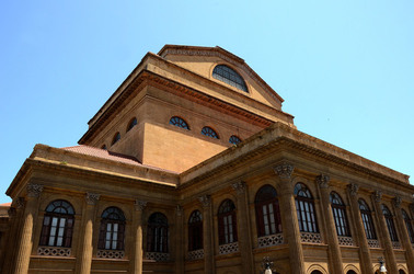 TEATRO Massimo di Palermo visioni panoramiche e particolari. Fotografie di Giulio Azzarello ©2014. TEATRO Massimo di Palermo visioni panoramiche e particolari. Fotografie di Giulio Azzarello ©2014.