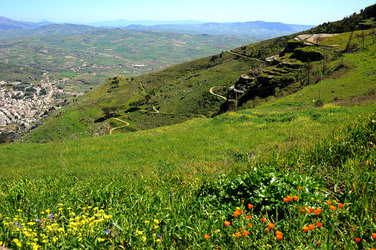 ERICE e il suo QUARTIERE SPAGNOLO.Fotografie di Giulio Azzarello &copy;2014.