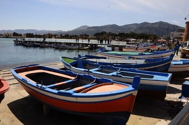 MONDELLO in Sicilia a Palermo. Fotografie di Giulio Azzarello ©2014.