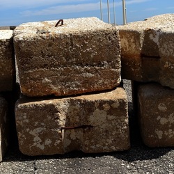 BALATONI. Fotografie di Giulio Azzarello &copy;2022.