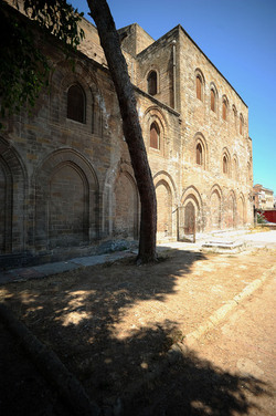 CHIESA E CHIOSTRO DELLA MAGIONE a Palermo panoramiche e particolari. Fotografie di Giulio Azzarello ©2014. CHIESA E CHIOSTRO DELLA MAGIONE a Palermo panoramiche e particolari. Fotografie di Giulio Azzarello ©2014.