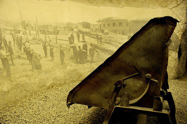 IL MUSEO SCHINDLER a Cracovia. Fotografie di Giulio Azzarello ©2016. IL MUSEO SCHINDLER a Cracovia. Fotografie di Giulio Azzarello ©2016.