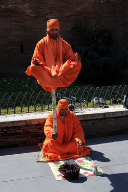 ROMA. Fotografie di Giulio Azzarello ©2014. ROMA. Fotografie di Giulio Azzarello ©2014.