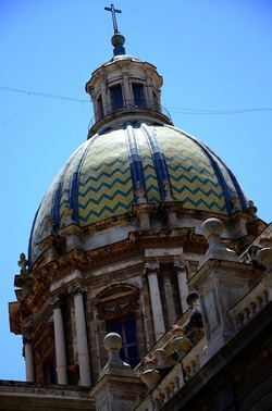 CENTRO STORICO di PALERMO fotografie di Giulio Azzarello &copy;2019.