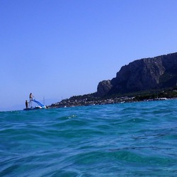 MONDELLO. Fotografie di Giulio Azzarello ©2022.
