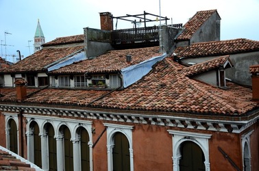 VENEZIA fotografie di Giulio Azzarello &copy;2022.