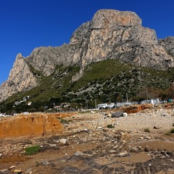 BARCARELLO. Fotografie di Giulio Azzarello ©2022. BARCARELLO. Fotografie di Giulio Azzarello ©2022.