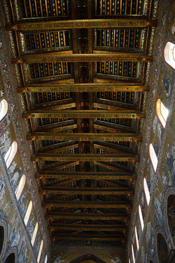 MONREALE in Sicilia con il suo Duomo e il Chiostro panoramiche e particolari. Fotografie di Giulio Azzarello &copy;2014.