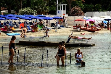 MONDELLO. Fotografe di Giulio Azzarello &copy;2023.