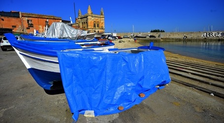 BARCHE da PESCA fotografie di Giulio Azzarello &copy;2019.