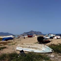 BARCHE. Fotografie di Giulio Azzarello &copy;2022.