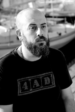 ALESSIO BOSCO artista musicista compositore. Fotografie di Giulio Azzarello &copy;2018.