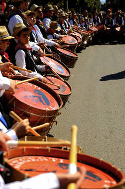 Tamburai siciliani di Agrigento. Fotografie di Giulio Azzarello &copy;2017.