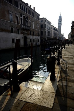 VENEZIA fotografie di Giulio Azzarello ©2022.