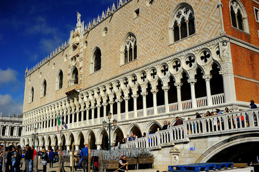 PIAZZA SAN MARCO A VENEZIA fotografie di Giulio Azzarello &copy;2016.