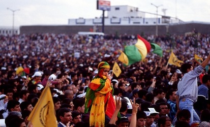 NEWROZ marzo 2001. Curdistan turco. Fotografie di Giulio Azzarello ©2001 2022. NEWROZ marzo 2001. Curdistan turco. Fotografie di Giulio Azzarello ©2001 2022.