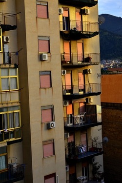 PERIFERIE fotografie di Giulio Azzarello ©2019.