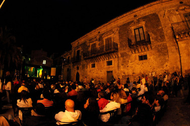 MARCO RENZI e il suo teatro. Fotografie di Giulio Azzarello ©2014.