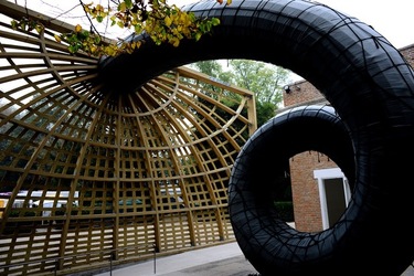 BIENNALE di VENEZIA Arte Contemporanea Giardini. Fotografie di Giulio Azzarello &copy;2020.