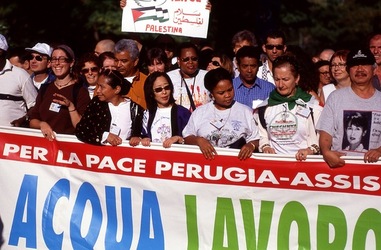 MARCIA DELLA PACE PERUGIA ASSISI fotografie di Giulio Azzarello &copy;2000 2022.