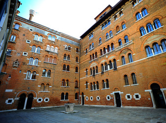 I SESTRIERI di VENEZIA fotografie di Giulio Azzarello &copy;2016.