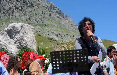 PORTELLA della Ginestra in Sicilia. Fotografie di Giulio Azzarello &copy;2014.