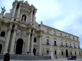 SIRACUSA arte a Ortiggia. Fotografie di Giulio Azzarello &copy;2014.