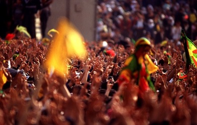 NEWROZ marzo 2001. Curdistan turco. Fotografie di Giulio Azzarello ©2001 2022. NEWROZ marzo 2001. Curdistan turco. Fotografie di Giulio Azzarello ©2001 2022.