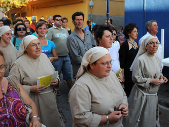 PROCESSIONE RELIGIOSA DEL MARE a Linosa. Fotografie di Giulio Azzarello ©2014. PROCESSIONE RELIGIOSA DEL MARE a Linosa. Fotografie di Giulio Azzarello ©2014.