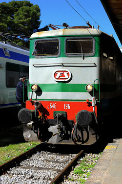 Il treno storico delle ferrovie italiane. Fotografie di Giulio Azzarello &copy;2017.