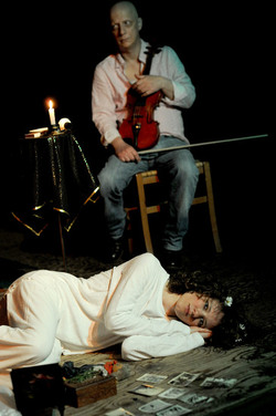 CLOCHARD uno spettacolo di e con Ludovico Caldarera. Fotografie di Giulio Azzarello &copy;2017.