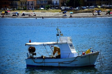 BARCHE da PESCA fotografie di Giulio Azzarello © 2019. BARCHE da PESCA fotografie di Giulio Azzarello © 2019.